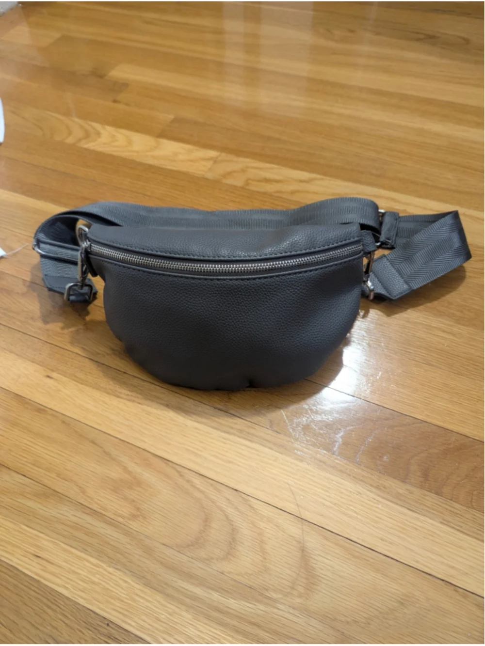 Von Lamezan Gray Pebbled Crossbody Bag Fanny Pack Vegan Faux Leather